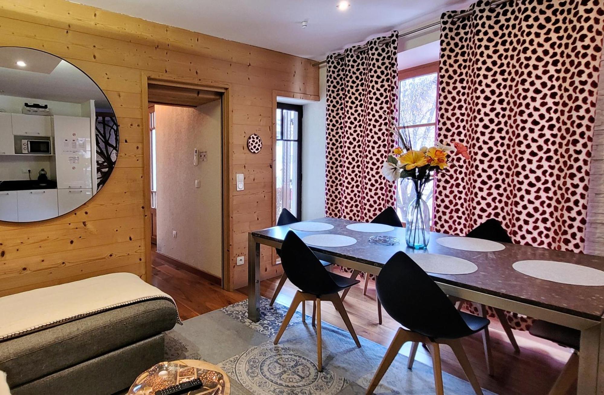 L'Isle - Lofts & Lakes Certified 5-Stars Annecy Exteriör bild